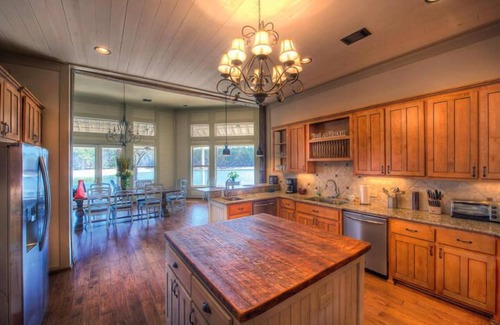 Pleasure Point House | Unforgettable Gatherings at The Bayou Lodge with Pool & Spa
