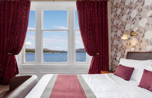 Rothesay House | Bayview: 4-Star Comfort with Breakfast & Family-Friendly Fun