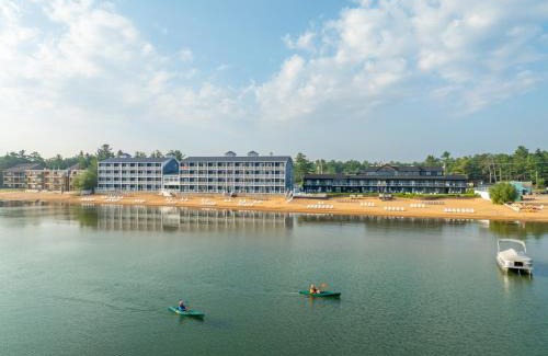 Traverse City Hotel | Experience The Baywatch Resort: Oceanfront Bliss Awaits