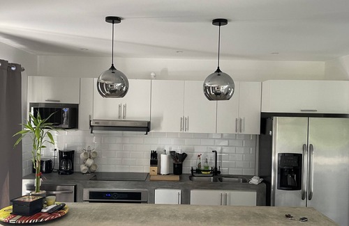 Bandera House | Beach Haven: Private Pool & Modern Decor Near the Shore