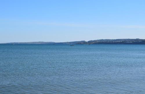 Agnone Bagni Apartment | Beach Apartment with Panoramic Ocean View & Hot Tub