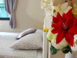 Cha-am House | Beachfront Retreat at THE BEACH CHA AM Guest House