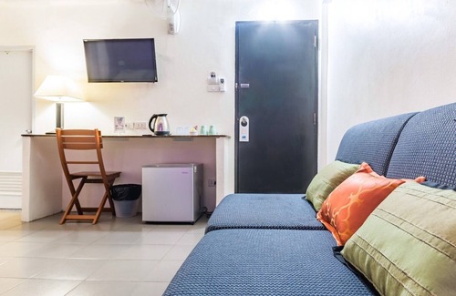 Cha-am Hotel | Ocean View Retreat at The Beach Cha Am Guest House