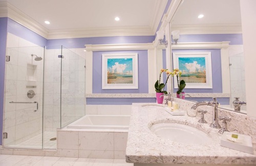 Charleston Resort | Discover The Beach Club at Charleston Harbor Resort