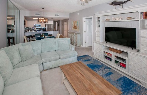 Fort Morgan Apartment | Relax at The Beach Club Avalon 204 with Oceanfront Views