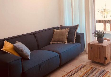 Hof HaCarmel Apartment | Relax at The Beach Garden Apt. - 4-Star with Private Pool