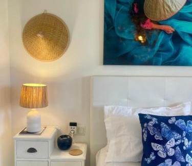 Platja de l'Arenal Apartment | Beach House Playa Del Arenal: Oceanfront Bliss Awaits