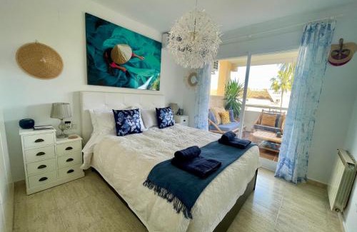 Platja de l'Arenal Apartment | Beach House Playa Del Arenal: Oceanfront Bliss Awaits