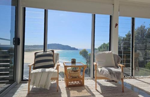 Boomerang Beach House | Beach House: Oceanfront Retreat with Top-Rated Amenities