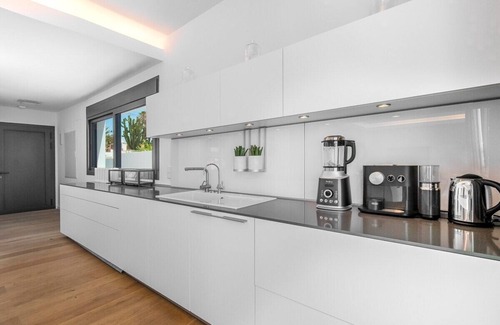 Urbanizacion Costabella Villa | Beachfront Villa Retreat: Family-Friendly Escape in Elviria