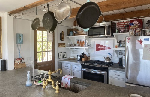 Peaks Island Cottage | Beach House Cottage: Amazing Ocean Views & Pet Friendly!