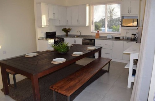 Umkomaas House | Cozy Beach House with Family-Friendly Amenities