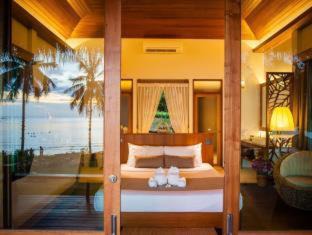 Ko Kood Resort | Beachfront Bliss at The Beach Natural Resort Koh Kood