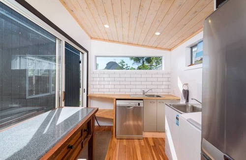 Papamoa Beach House | Guest Rated 10/10: The Beach Place at Papamoa Beach