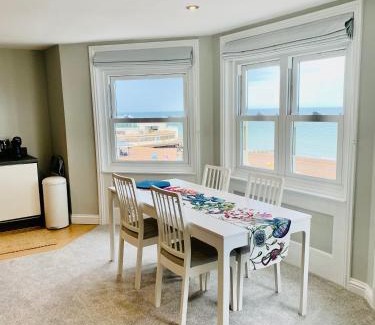 Worthing Apartment | Beachfront Lookout: Ocean View Retreat with Top Guest Ratings