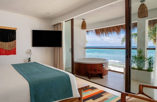 Villa Juarez Hotel | Indulge at The Beachfront by The Fives - Adults Only Retreat