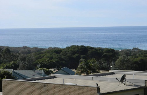 Tura Beach Apartment | The Beachhouse - Great Value!