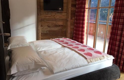 Saalbach-Hinterglemm Apartment | Explore The Bear's Lair: 4-Star Family-Friendly Retreat