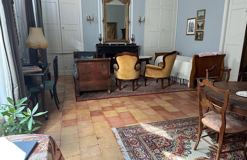Bastide Saint-Louis Apartment | Explore Family-Friendly Comfort at The Bearded Suite