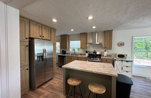 Walker House | Explore Leech Lake with Private Boat Slip & Family-Friendly Perks