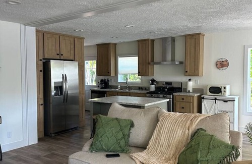 Walker House | Explore Leech Lake with Private Boat Slip & Family-Friendly Perks