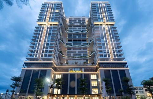 Tuy Hoa Condo | Convenient Condo with Pool, Just 10 Minutes to the Beach