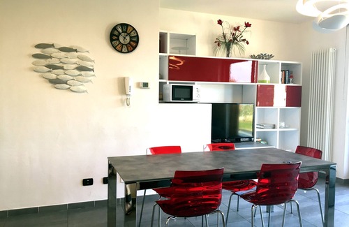 Colico Apartment | Experience Barbarossa: New Italian Design with Ocean Views