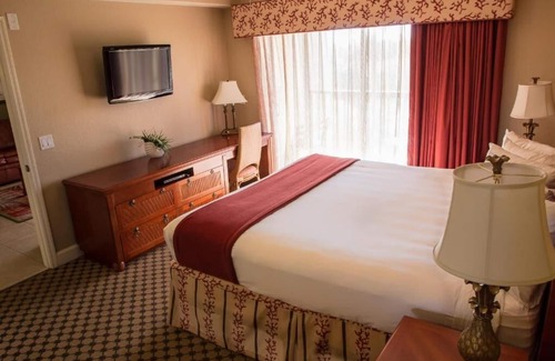 Florida Central Atlantic Coast Condo | Discover Westgate Lakes Resort & Spa: Lakefront Paradise Awaits