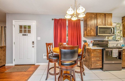 Pine Forest House | Your Home Away: The Beckwith Guest House Awaits