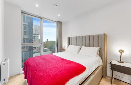 The Docks Apartment | Relax in The Becky Suite - Ideal for Families at Princes Dock