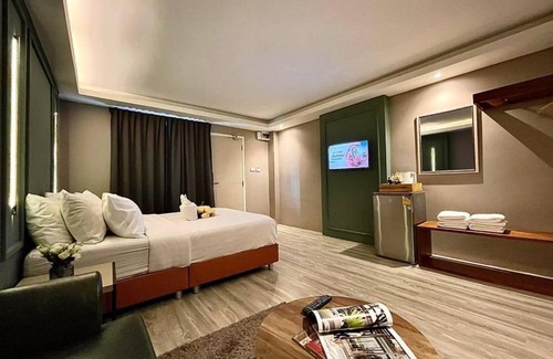 Chonburi Apartment | Inviting Stay at The Bed by Boonjira with Pool & Breakfast