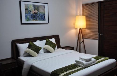 Samut Songkhram Hotel | Budget-Friendly The Bedrooms Maeklong & Services Apartment