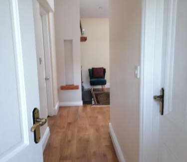 Newry Apartment | Exceptional Stay at The Beeches with Breakfast Included