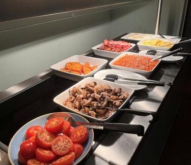 West Bridgford Hotel | Relax at The Beeches Hotel & Leisure Club with Pool Access