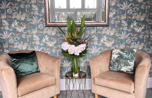 Roundhay House | Welcoming Beechwood Accommodation in North Leeds