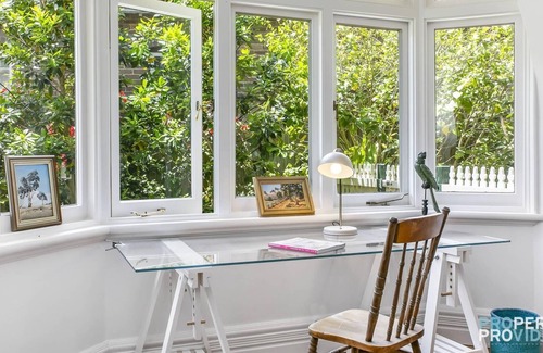 Mosman House | The Beehive in Central Mosman