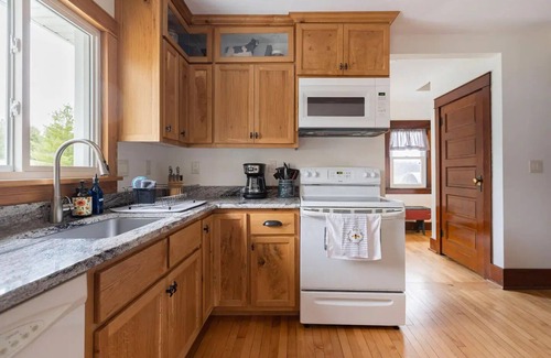 Lebanon Other | Peaceful Stay at The Beekeeper's Inn with Pool & Breakfast