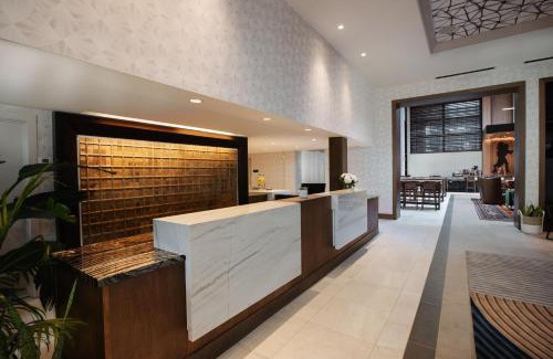 Northeast Dallas Hotel | Discover The Beeman Hotel: Pet-Friendly Retreat with Pool