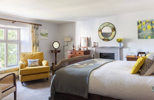 Skenfrith House | Experience The Bell At Skenfrith: 5-Star Comfort Awaits