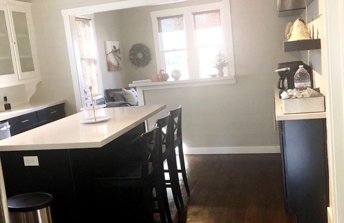 Fredericksburg House | Guest Rated 10/10: Modern Bungalow Near Main Street