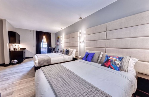 Biloxi Hotel | Discover The Bella's Kings Suite with Ocean View & Balcony