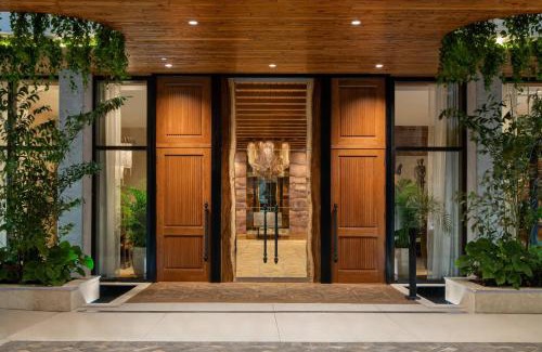 Palm Beach - West Palm Beach Hotel | Discover The Ben, Autograph Collection: 5-Star Oceanfront Escape