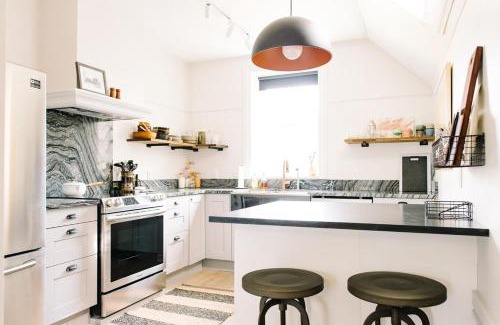 Prince Edward House | Discover The Benson Loft: Pet-Friendly & Family-Approved Stay