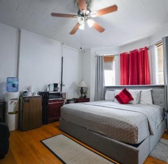 North Bergen Apartment | Convenient Bergen Nest - 2BR with NYC Access & Hot Tub