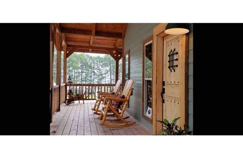 Karnack Cabin | Discover the Hidden Gem on Caddo Lake - Family Friendly Stay