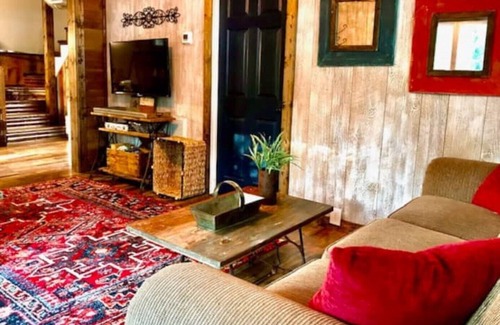 Quinlan Cabin | The Best Little A-frame in Texas--Waterfront Cabin