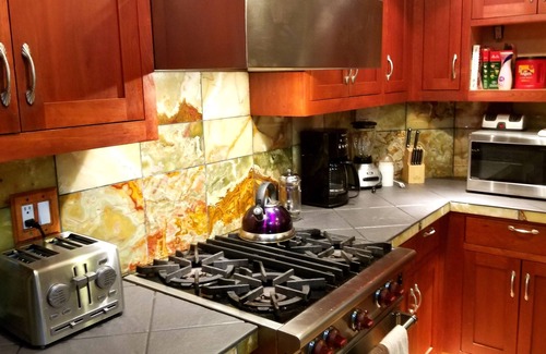 Westside Santa Cruz House | Beach Retreat: 4 Bedrooms Near Ocean with Hot Tub & Firepit