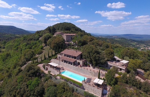 Civitella Paganico Apartment | Prime Location in Maremma with Oceanfront Amenities
