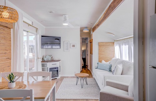 Sandbridge House | Experience Bungalow Bay: Oceanfront Bliss at Sandbridge Beach