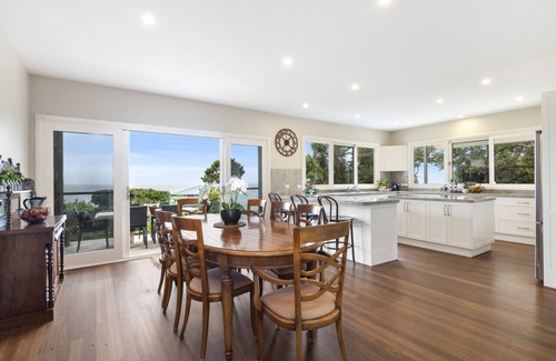 Newport House | Experience Inspired Living at Bungan Beach with Ocean Views